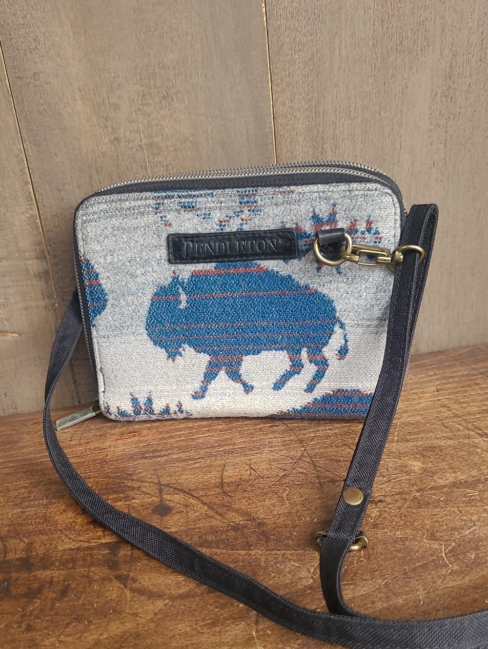 EUC Pendleton Blue Buffalo Pattern Crossbody Bag Women's Small Purse